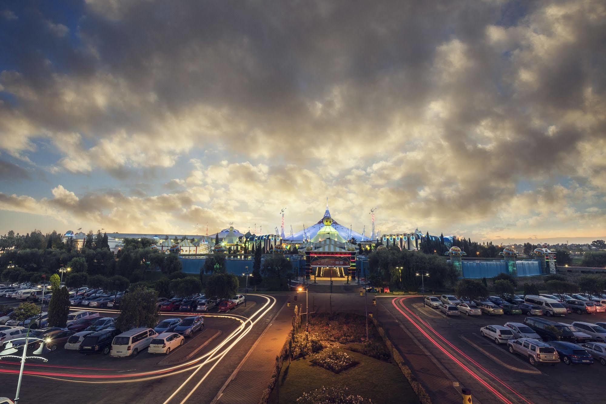 Carnival Club Hotel Йоганнесбурґ Екстер'єр фото